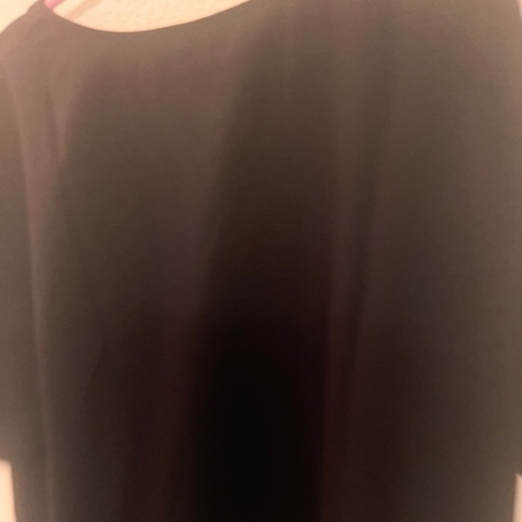 Cherokee Black V-Neck Scrub Top - Picture 4 of 9